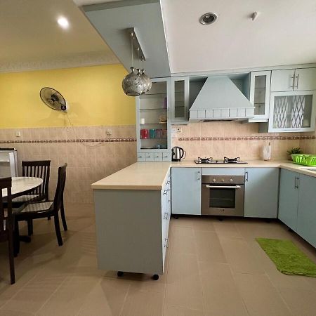 Rini Utama Homestay Skudai Luaran gambar