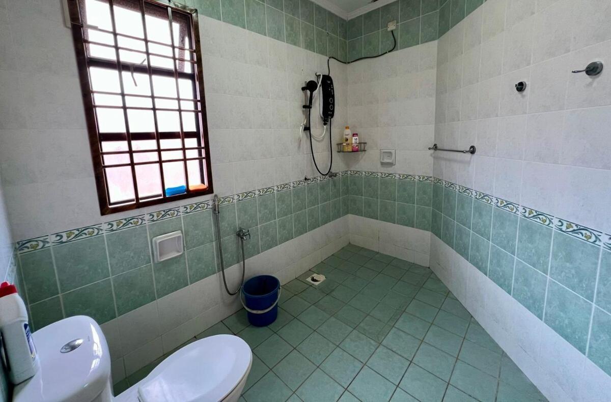 Rini Utama Homestay Skudai Luaran gambar